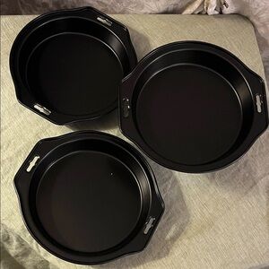 Black Round Cake Baking Pan 8" Three Piece Set
